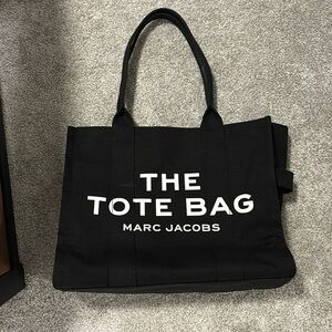 Marc Jacobs The Tote Bag